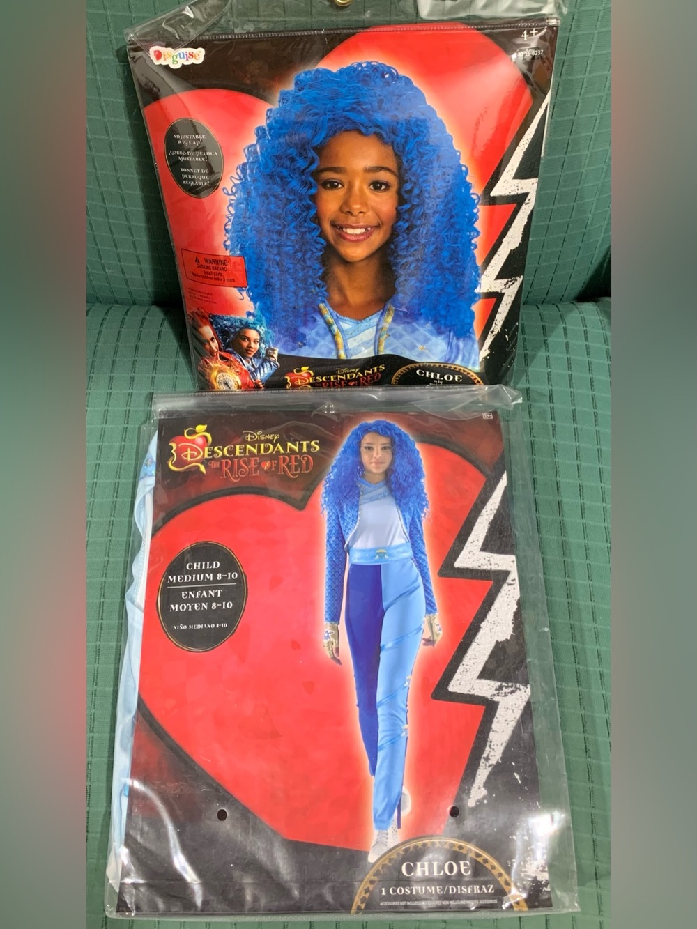 New Disney Descendants 4 The Rise Of Red "Chloe" girls size 8/10 Costume and wig
